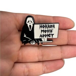 Scream ghost face horror movie enamel pin, Halloween novelty 90s movies Novelty